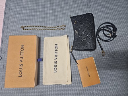 루이비통 이지파우치