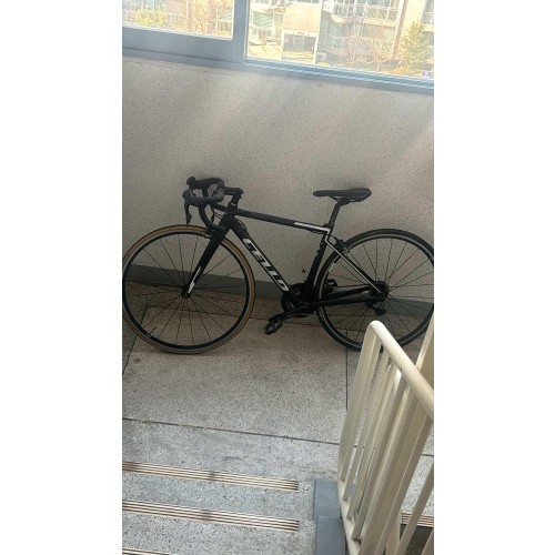 첼로 로드 자전거