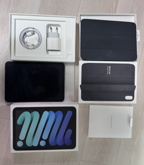 아이패드 미니8세대 A-17 pro/ 128/와이파이 및 정품 케이스 판매 합니다.